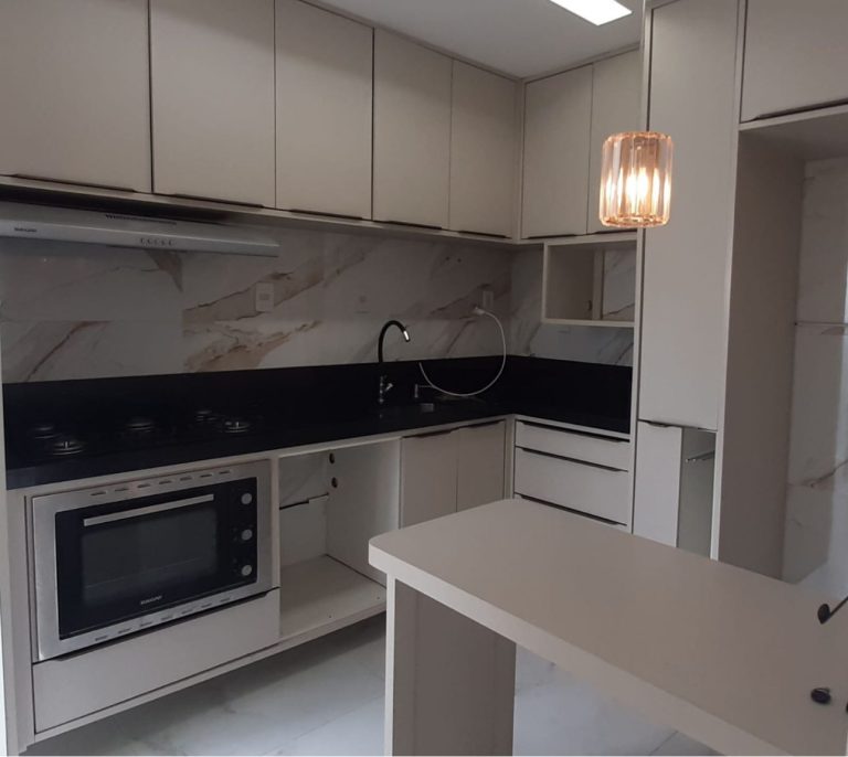 Vende-se Apartamento no Condomínio Ouro Verde – Candeias